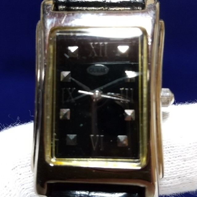 GUESS(ゲス)のGuess本革ベルトレディースウォッチブラックシルバー金具 レディースのファッション小物(腕時計)の商品写真