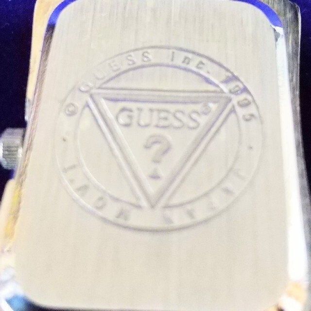 GUESS(ゲス)のGuess本革ベルトレディースウォッチブラックシルバー金具 レディースのファッション小物(腕時計)の商品写真