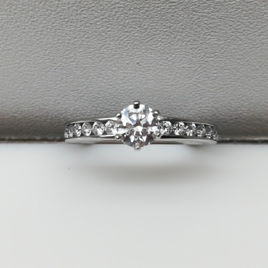 Tiffany & Co.(ティファニー)のティファニー ダイヤモンド0.33ct チャネル バンドリング レディースのアクセサリー(リング(指輪))の商品写真