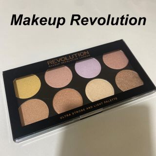 Makeup Revolution パウダータイプ　ストロボパレット(フェイスカラー)