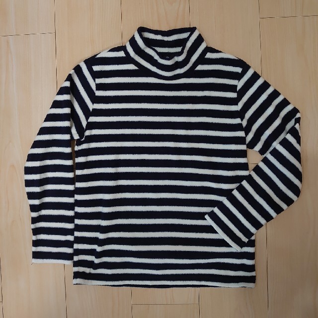 UNIQLO(ユニクロ)のUNIQLOフリースボーダーシャツ キッズ/ベビー/マタニティのキッズ服男の子用(90cm~)(Tシャツ/カットソー)の商品写真