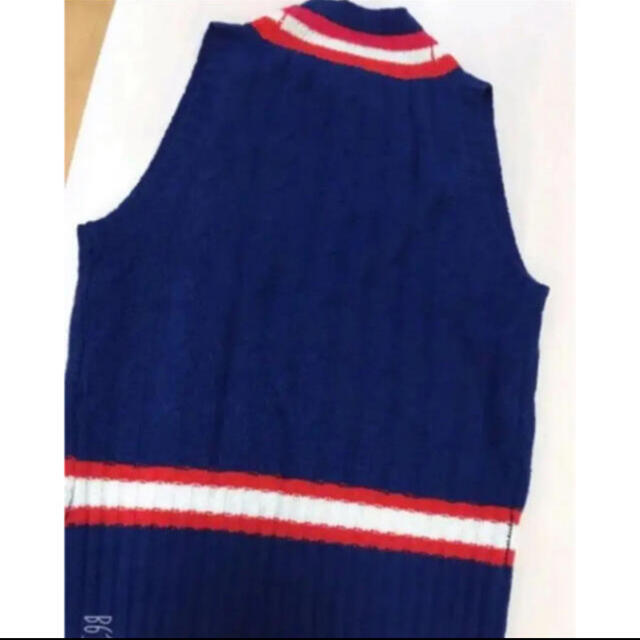 TOMMY HILFIGER(トミーヒルフィガー)の白雪 MAMA様❤︎専用TOMMY HILFIGER♡ネイビーニットベスト  レディースのトップス(ベスト/ジレ)の商品写真