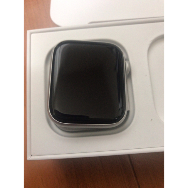Apple apple watch series5 おまけの通販 by ひろ's shop｜アップルウォッチならラクマ Watch - アップルウォッチ 新作超歓迎