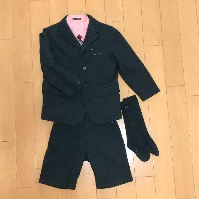 BeBe(ベベ)の子供服男児フォーマル130 キッズ/ベビー/マタニティのキッズ服男の子用(90cm~)(ドレス/フォーマル)の商品写真