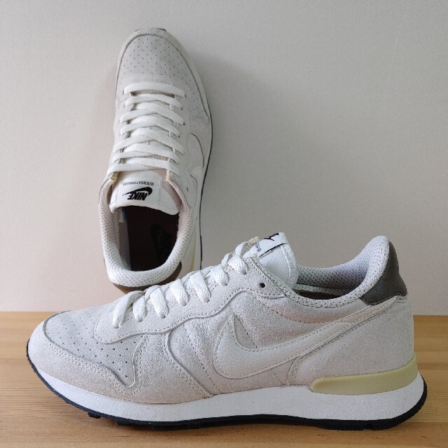 nike / internationalist leather / 25cm