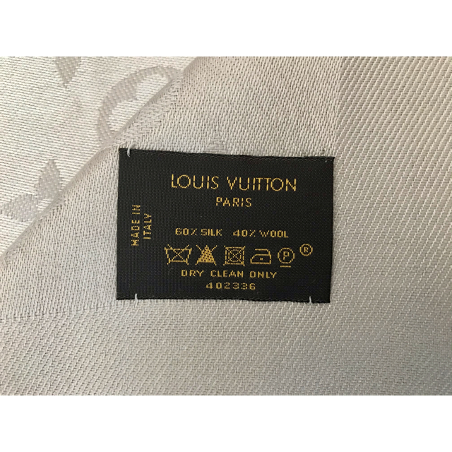 LOUIS VUITTON(ルイヴィトン)の【美品】ルイ・ヴィトン　大判ストール　モノグラム レディースのファッション小物(ストール/パシュミナ)の商品写真