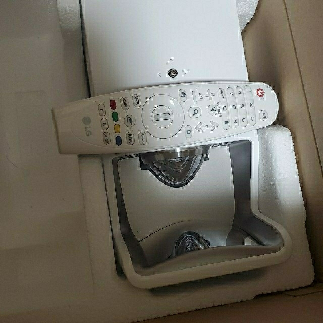 LG HF65LS 超単焦点LEDプロジェクター LG HF65LS 超単焦点LEDプロジェクター