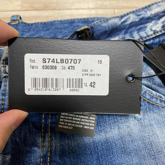 新品◇サイズ42◇定価9.6万円 ディースクエアード デニム ツイスト 全