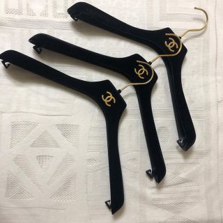 シャネル(CHANEL)の⭐️美品⭐️シャネル⭐️ベロアハンガー⭐️ジャケットワンピース他⭐️(その他)