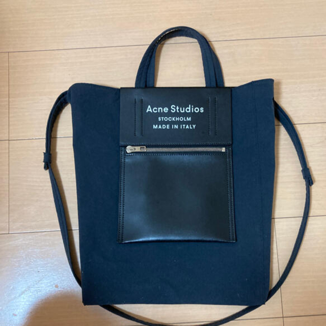 ACNE(アクネ)のアクネ ストゥディオス　トート　acne studios レディースのバッグ(トートバッグ)の商品写真