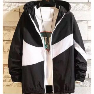 ビッグロゴ!マウンテンパーカー!韓国ファッションの通販 by shop|ラクマ