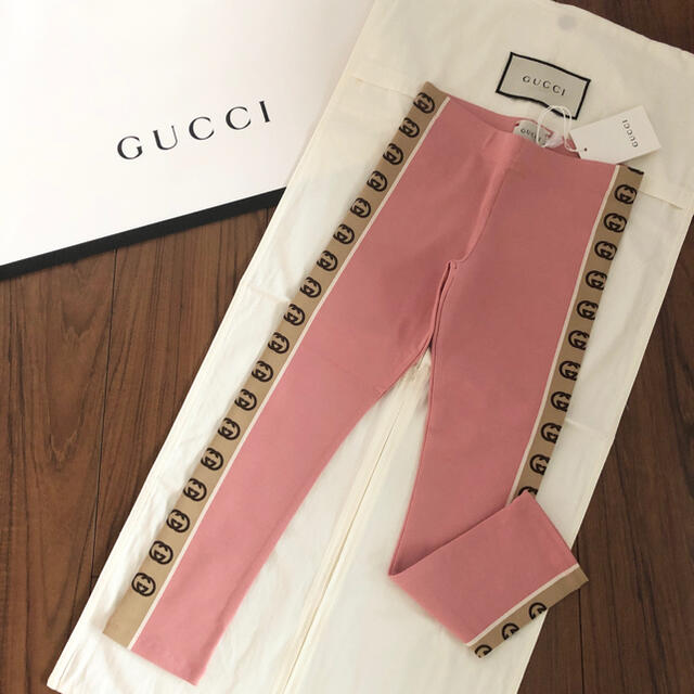 Gucci(グッチ)の【お取置き中】グッチチルドレン 新品スパッツ 120 キッズ/ベビー/マタニティのキッズ服男の子用(90cm~)(パンツ/スパッツ)の商品写真