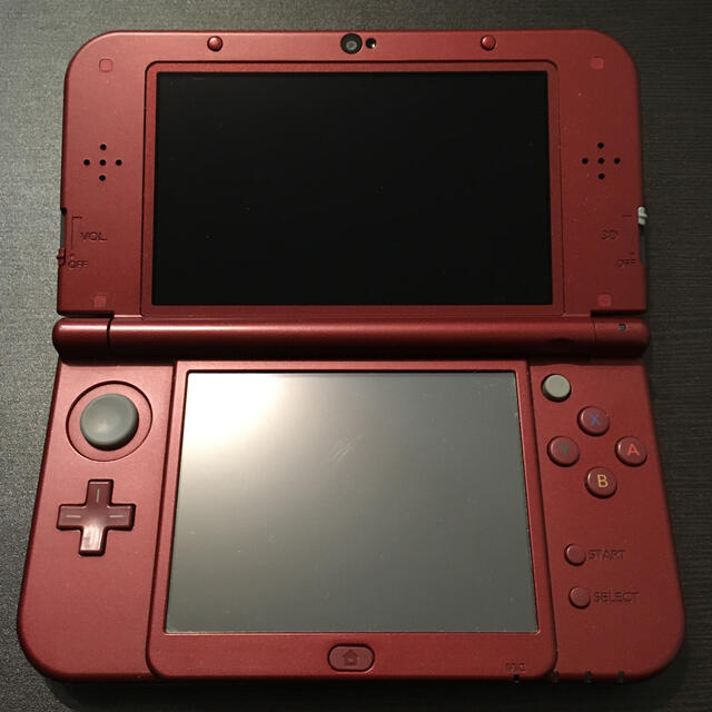 【タコス様専用】New Nintendo 3DS LL 本体　メタリックレッド エンタメ/ホビーのゲームソフト/ゲーム機本体(携帯用ゲーム機本体)の商品写真