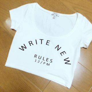 ベルシュカ(Bershka)のベルシュカ ショート丈Tシャツ(Tシャツ(半袖/袖なし))