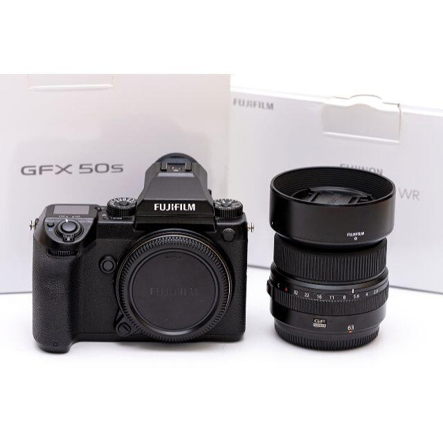 富士フイルム(フジフイルム)の【極美品】FUJIFILM GFX50S＋GF63mm F2.8 R WRセット スマホ/家電/カメラのカメラ(ミラーレス一眼)の商品写真