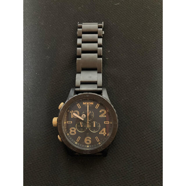 腕時計 ニクソン 5130 美品 限定 ブラック　ゴールド ナイトレイド