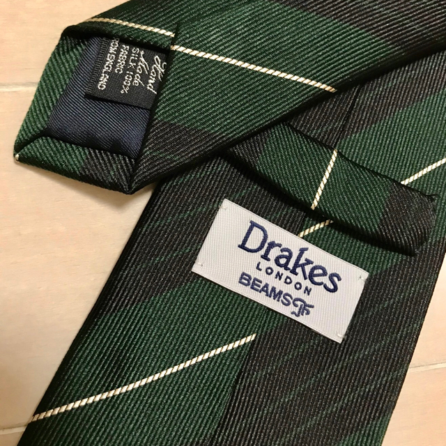 DRAKES(ドレイクス)のネクタイ　グリーン系　レジメンタルタイ メンズのファッション小物(ネクタイ)の商品写真