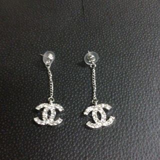 シャネル(CHANEL)のシャネル　ピアス　シルバー(ピアス)