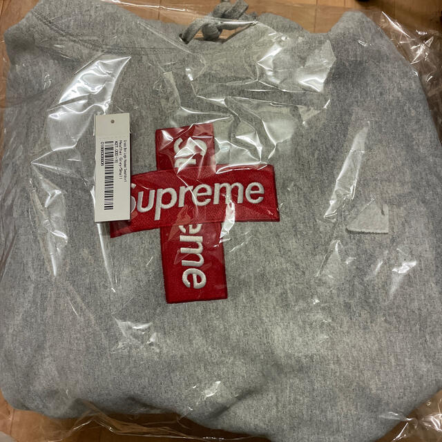 Supreme(シュプリーム)のsupreme cross box logo hooded sweatshirt メンズのトップス(パーカー)の商品写真