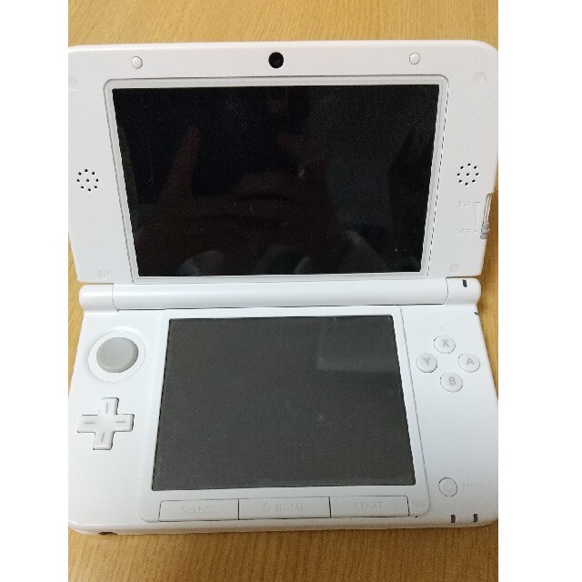 3DSLL 本体 ホワイト 充電器つき