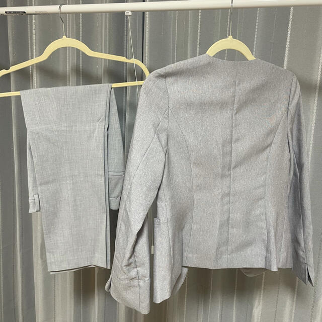 UNIQLO(ユニクロ)のMEW'S REFINED CLOTHES & UNIQLO スーツセット レディースのフォーマル/ドレス(スーツ)の商品写真