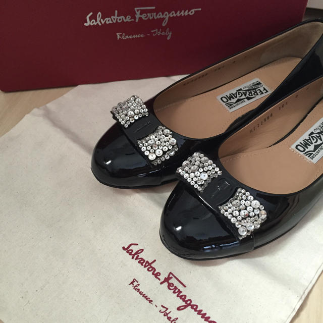 パンプス】 Ferragamo - ♡TAO様専用 Ferragamo パンプスの通販 by