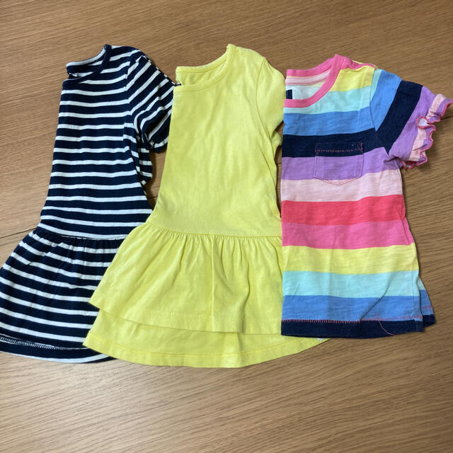 babyGAP(ベビーギャップ)のbabygapトップスセット キッズ/ベビー/マタニティのキッズ服女の子用(90cm~)(Tシャツ/カットソー)の商品写真