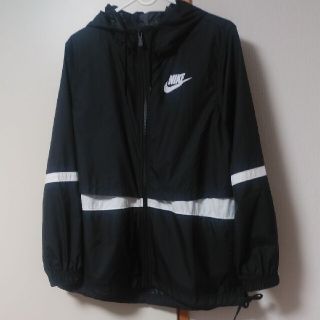 ナイキ(NIKE)のNIKE　ジャンパー　ナイロンジャンパー　黒　M(ナイロンジャケット)