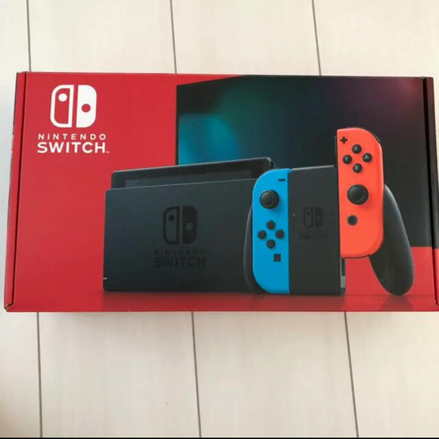 新型任天堂スイッチ(美品)