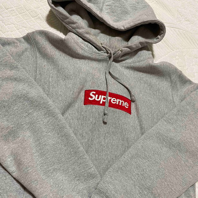 Supreme(シュプリーム)の(●´ー｀●)様専用 メンズのトップス(パーカー)の商品写真