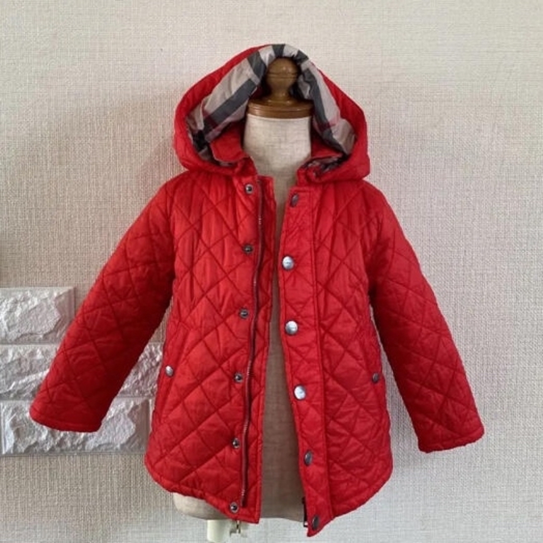 BURBERRY(バーバリー)のバーバリー　キルティング  ジャンパー  アウター  92 キッズ/ベビー/マタニティのキッズ服女の子用(90cm~)(ジャケット/上着)の商品写真