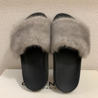 ジバンシィ(GIVENCHY)のジバンシー　ミンクファーサンダル(サンダル)