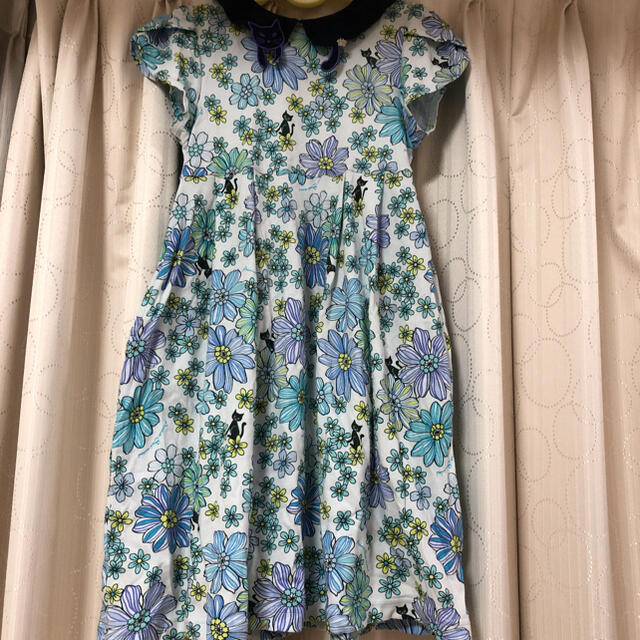 ANNA SUI mini(アナスイミニ)のANASUI mini ネコ襟フラワーワンピース140 キッズ/ベビー/マタニティのキッズ服女の子用(90cm~)(ワンピース)の商品写真