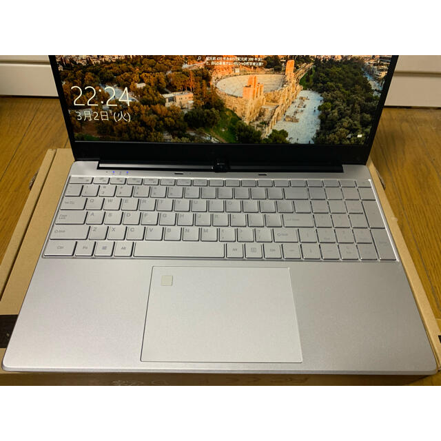 薄型ノートパソコン 15.6インチ office付 - ノートPC