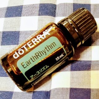 doTERRA EarthRhythm 15ml ドテラ アースリズム 未開封品(エッセンシャルオイル（精油）)