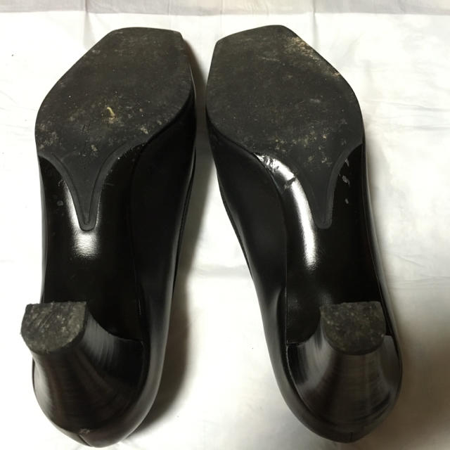 Salvatore Ferragamo(サルヴァトーレフェラガモ)のshoumam様専用:フェラガモ黒パンプス*23.5-24.0 レディースの靴/シューズ(ハイヒール/パンプス)の商品写真