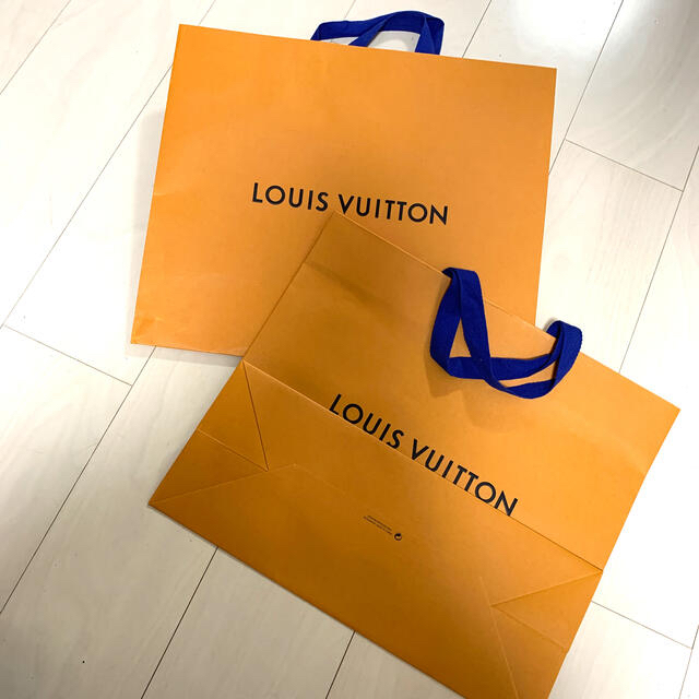 LOUIS VUITTON(ルイヴィトン)のルイヴィトン紙袋2枚 レディースのバッグ(ショップ袋)の商品写真