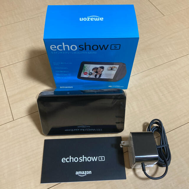ECHO(エコー)のAmazon  Echo Show 5 (エコーショー5)  スマホ/家電/カメラのオーディオ機器(スピーカー)の商品写真