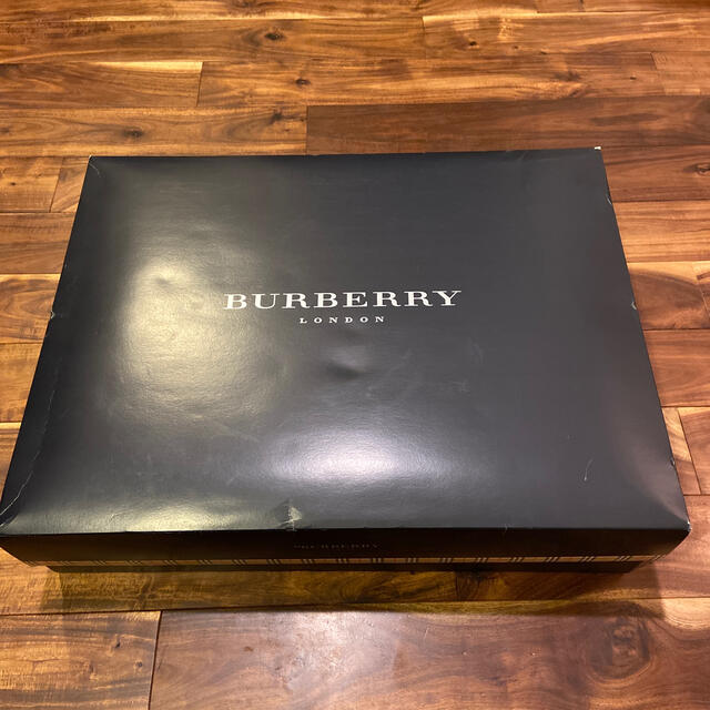 BURBERRY(バーバリー)の値下げ！◼️新品 BURBERRY ウール毛布  西川 インテリア/住まい/日用品の寝具(毛布)の商品写真