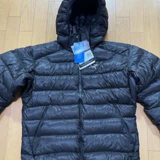 アークテリクス(ARC'TERYX)のアークテリクス セリウム sv フーディ Lサイズ 新品未使用 ブラック(ダウンジャケット)