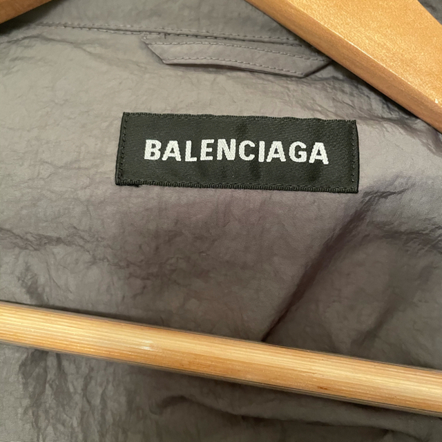 Balenciaga(バレンシアガ)のBALENCIAGA 18AW ロゴプリントトラックナイロンブルゾン　50 メンズのジャケット/アウター(ナイロンジャケット)の商品写真