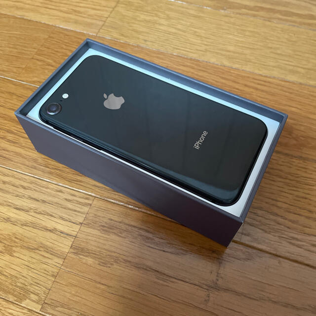iPhone 64GBの通販 by 紅蓮's shop｜アイフォーンならラクマ - iPhone8本体 SIMフリー 新品高評価