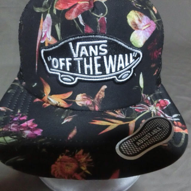 VANS(ヴァンズ)の◆アメカジ【VANS】花柄デザイン スケボーロゴ メッシュCAP◆ メンズの帽子(キャップ)の商品写真