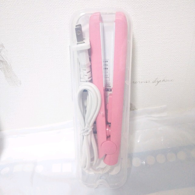【格安!1000円ポッキリ】ミニヘアアイロン スマホ/家電/カメラの美容/健康(ヘアアイロン)の商品写真