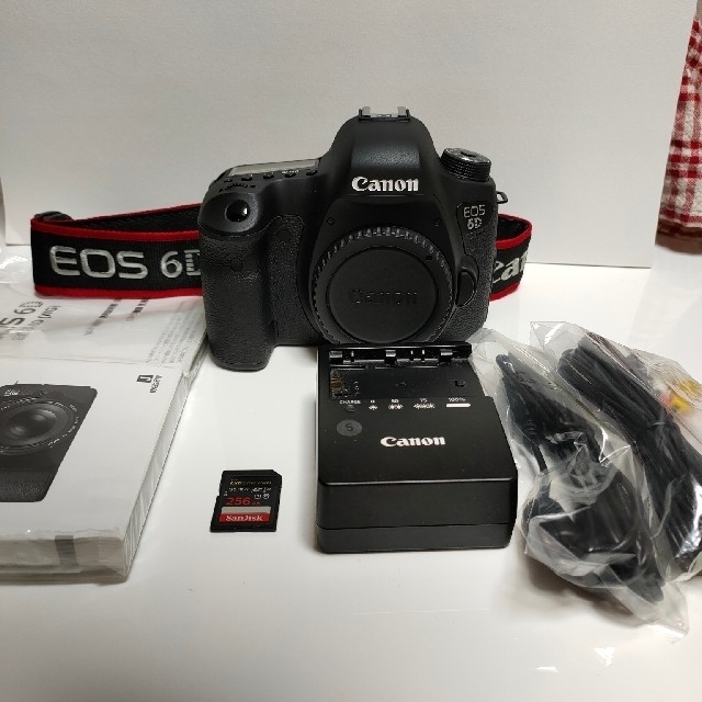 Canon EOS 6D ボディ(品)