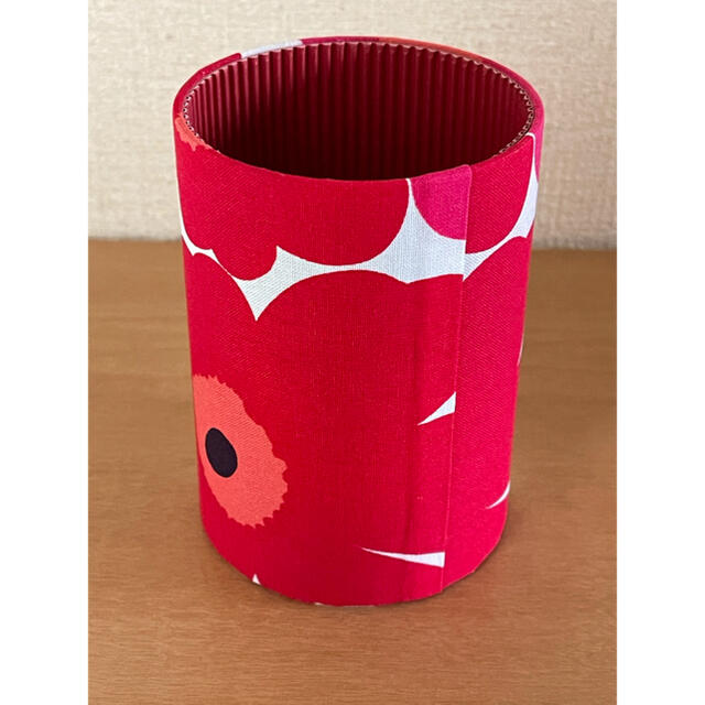 marimekko(マリメッコ)のマリメッコ  ミニウニッコ レッド カルトナージュ ツールスタンド ハンドメイド ハンドメイドのハンドメイド その他(その他)の商品写真