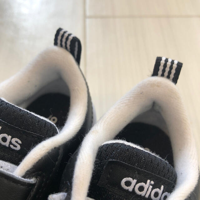 adidas(アディダス)のadidas キッズシューズ　12cm キッズ/ベビー/マタニティのベビー靴/シューズ(~14cm)(スニーカー)の商品写真