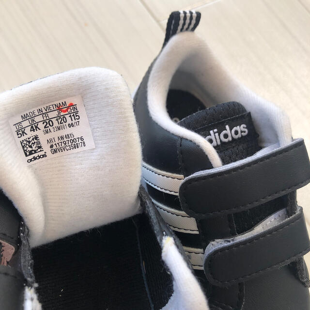 adidas(アディダス)のadidas キッズシューズ　12cm キッズ/ベビー/マタニティのベビー靴/シューズ(~14cm)(スニーカー)の商品写真