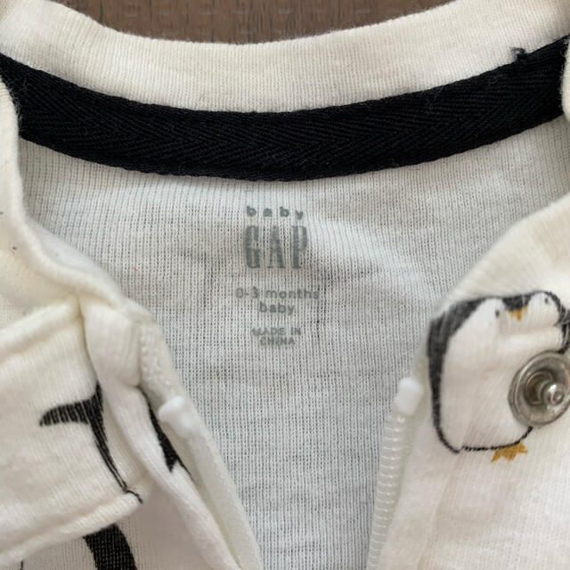 babyGAP(ベビーギャップ)のロンパース キッズ/ベビー/マタニティのベビー服(~85cm)(ロンパース)の商品写真