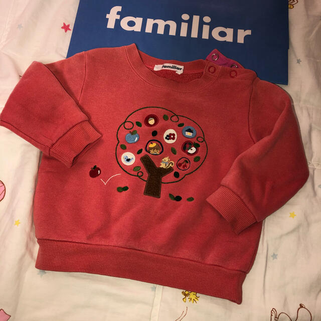 familiar(ファミリア)のファミリア トレーナー サーモンピンク 80 familiar キッズ/ベビー/マタニティのベビー服(~85cm)(トレーナー)の商品写真